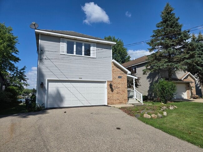 Primary Photo - 1664 S Newman Rd
