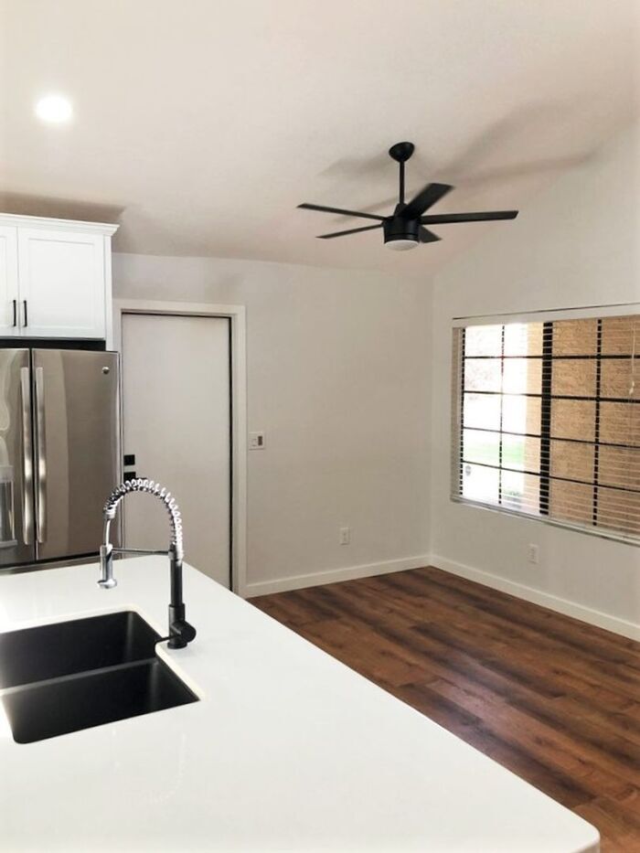 Building Photo - 9019 E Winchcomb Dr