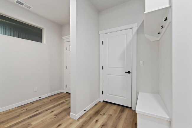 Building Photo - Beautiful 4-Bedroom Home in Meridian – Available Now | $2,500/month