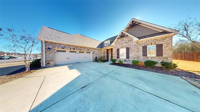 Building Photo - 344 Sydney Dr S
