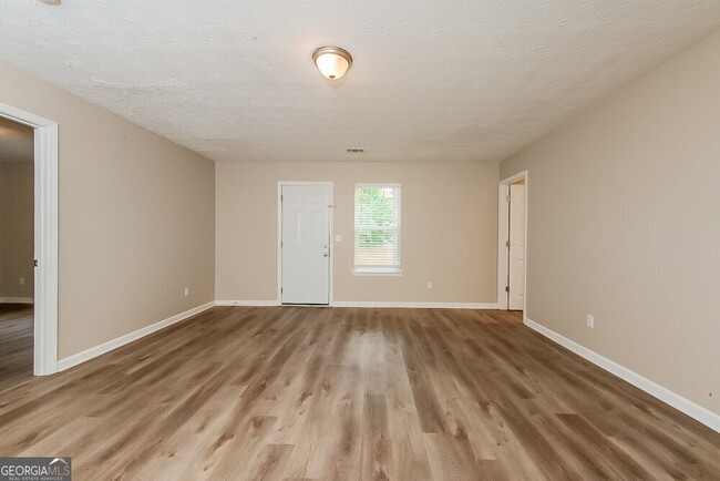 Building Photo - 272 Grover Turner Way
