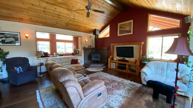 Living Room from Bar - 26927 Manzanita Ct