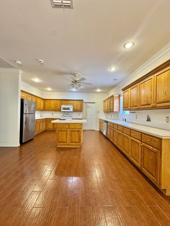 Building Photo - NOW AVAILABLE - Beautiful Patio Home in So...