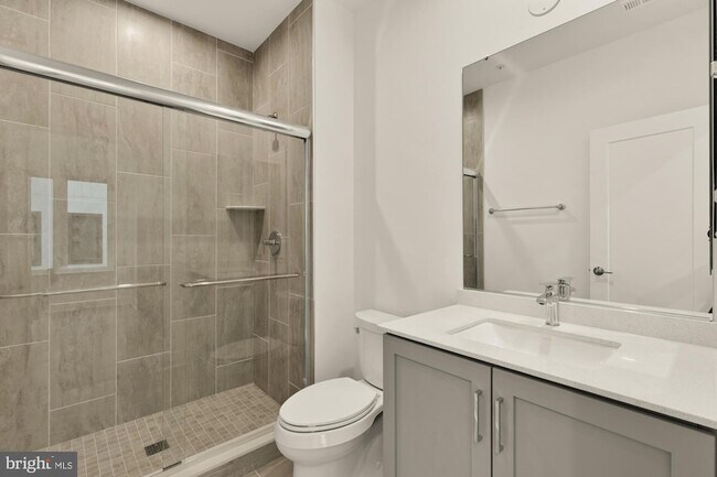 Building Photo - 2607 1st St NW