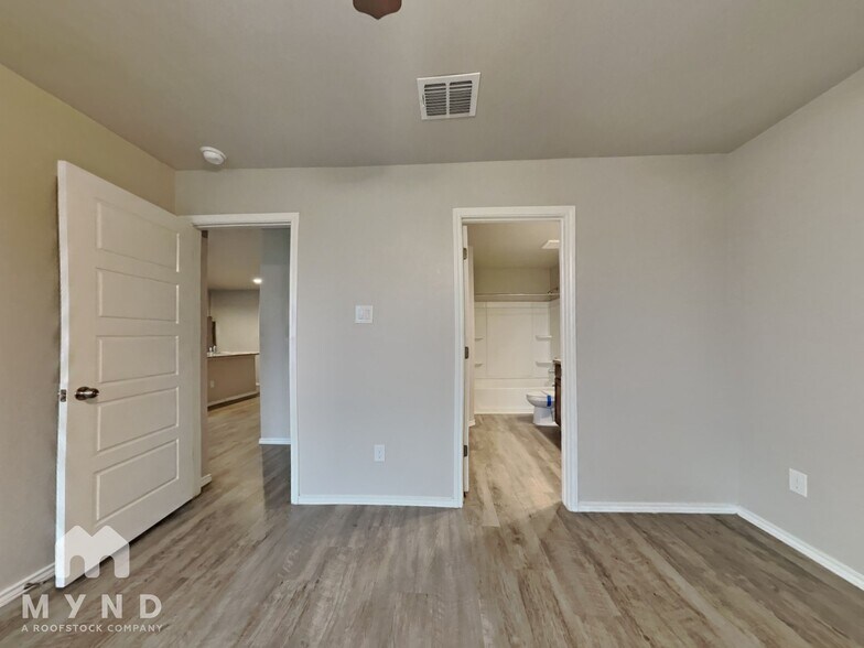 Building Photo - 3932 Asher Alley