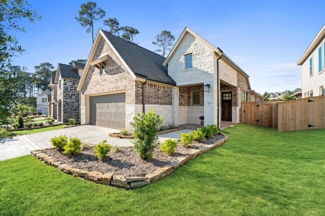 Building Photo - 325 Mallorn Ln