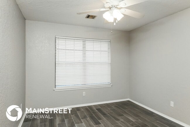 Building Photo - 1808 Yellowstone Ln