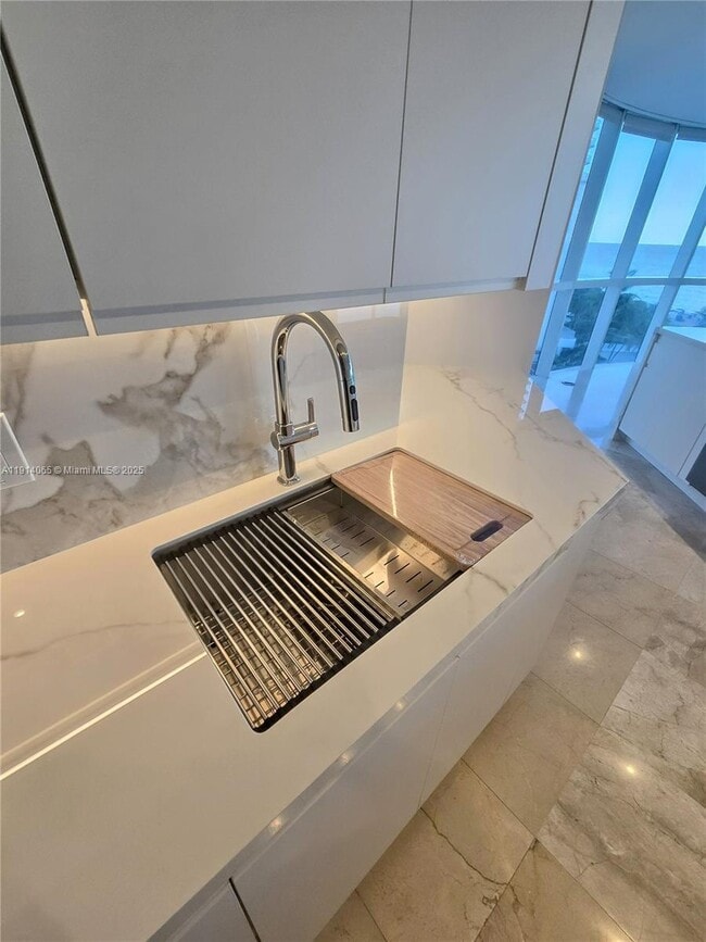 Building Photo - 6301 Collins Ave