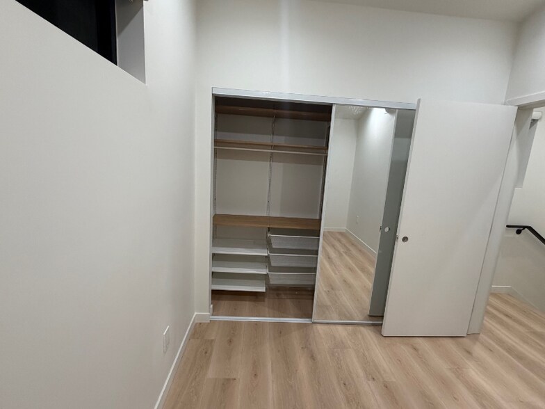 Building Photo - 4935 Cloud Ave