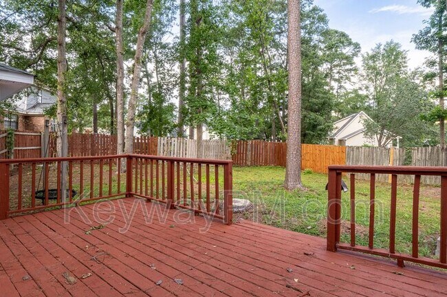 Building Photo - 511 Adams Mill Ln