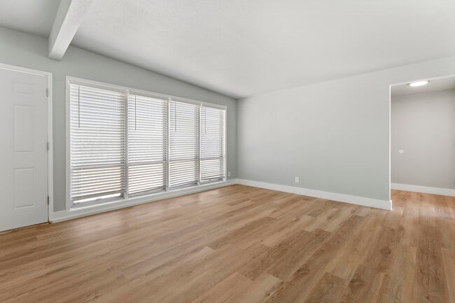 Building Photo - 2714 64th St