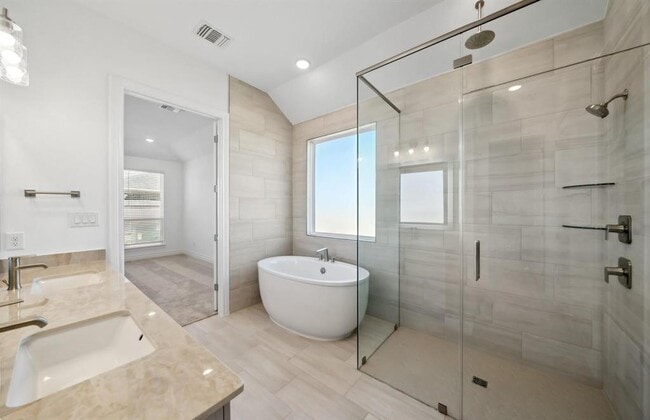 Building Photo - 25310 Framlingham Dr