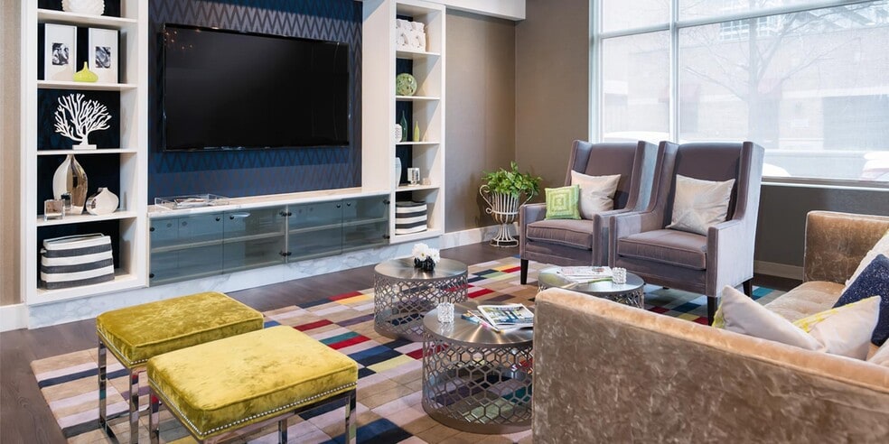 Building Photo - 1222 W Randolph St