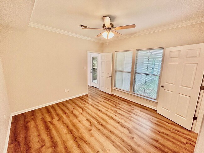 Building Photo - Beautiful New Construction Home in St. Gab...