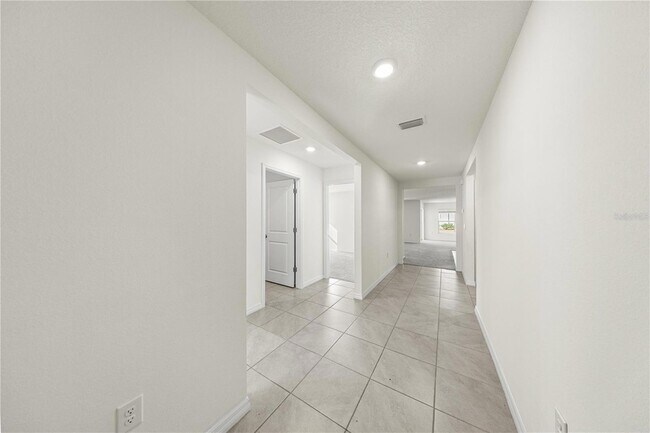 Building Photo - 8748 SW 49th Cir