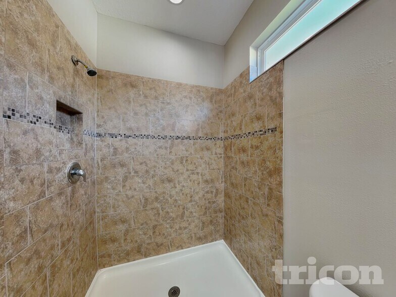 Building Photo - 5363 Suncatcher Dr