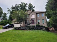 Building Photo - 1913 Bonaventure Way