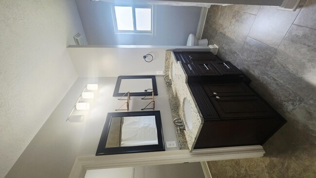 Building Photo - 2133 Janet St