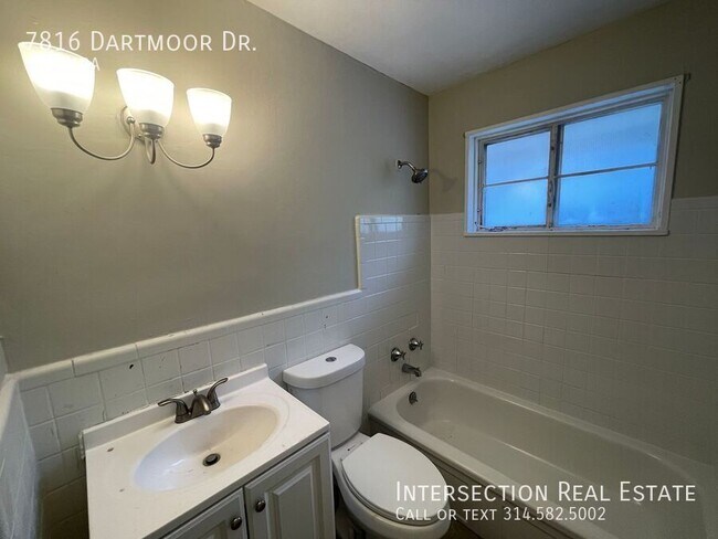 Building Photo - 7816 Dartmoor Dr