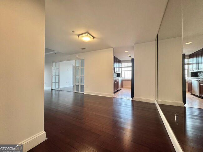 Building Photo - 195 14th St NE