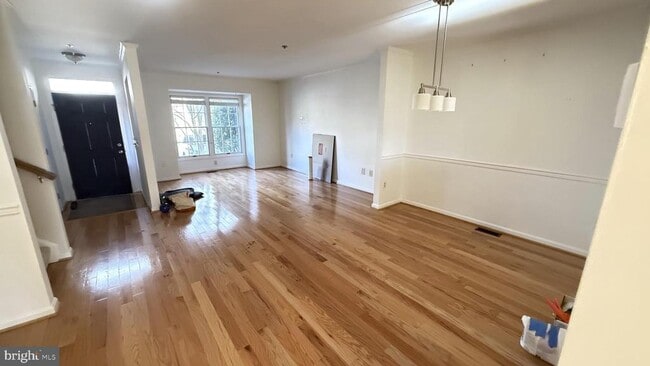 Primary Photo - 7645 Elioak Terrace