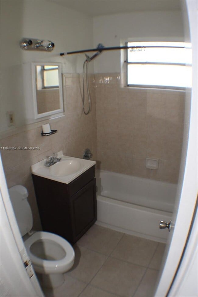 Building Photo - 915 NW 5th St