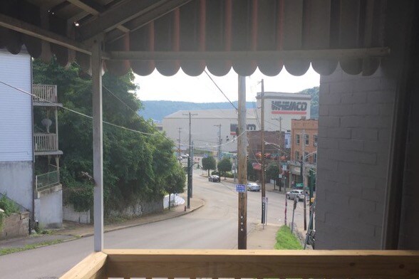 Building Photo - 811 Sarah St