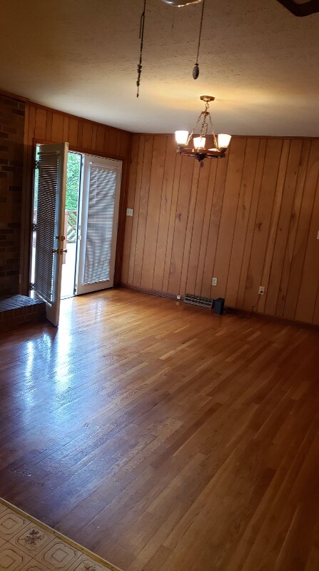 Building Photo - 280 Yeatts Rd