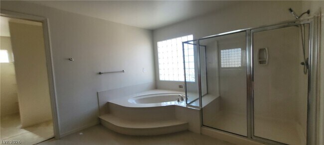 Building Photo - 7728 Villa De La Paz Ave