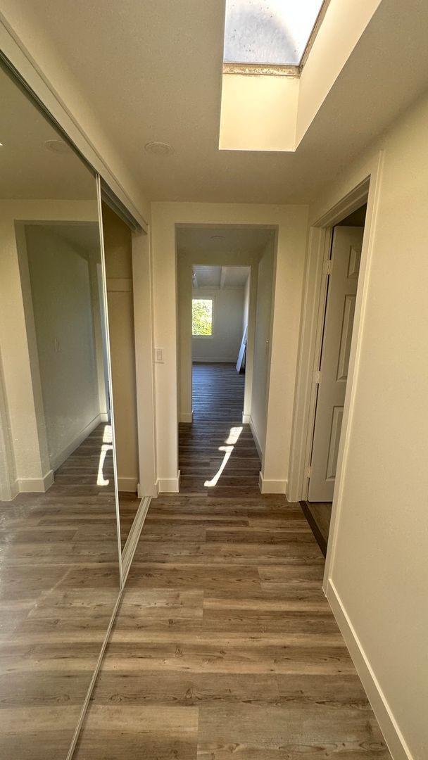Building Photo - Remodeled 3 bd in Vista with large garage