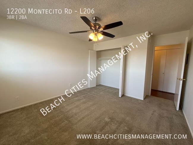 Building Photo - $300 off first month's rent! Nice Upper Un...