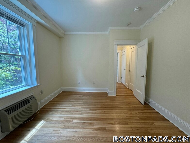 Building Photo - 26 Chauncy St