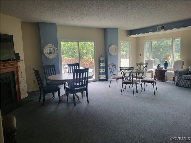 Building Photo - 301 Beacon Ridge Dr