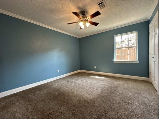 Building Photo - 15508 Hartford Dr