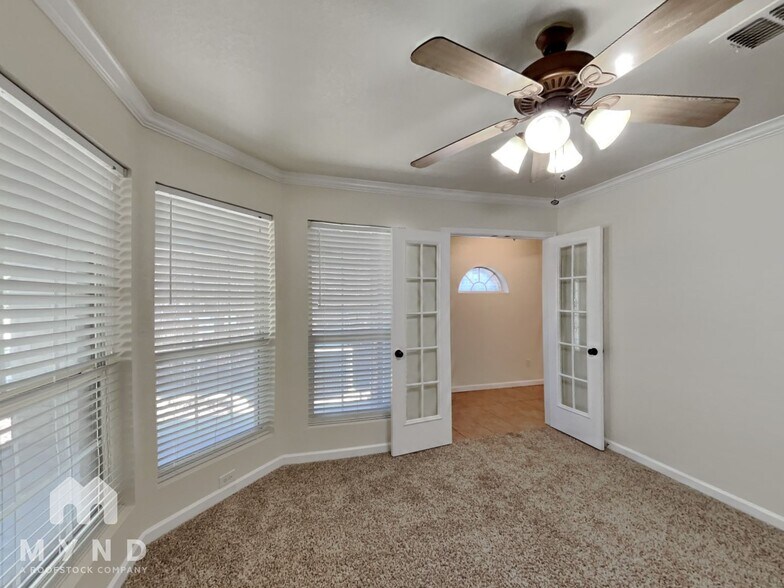 Building Photo - 6513 Sierra Madre Dr