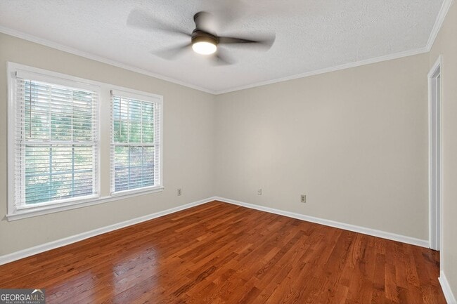 Building Photo - 898 Chippendale Ln