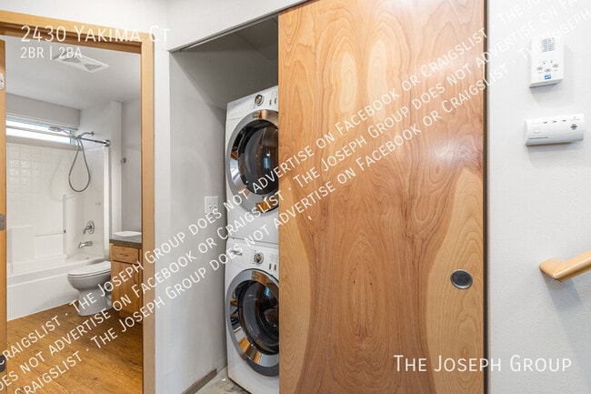 Building Photo - 2430 Yakima Ct