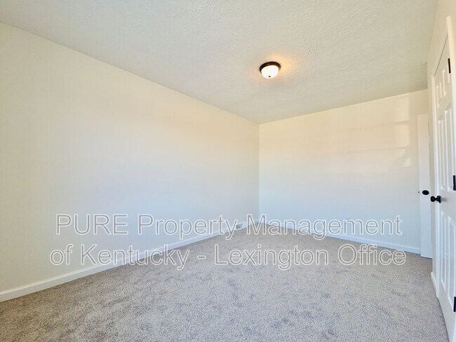 Building Photo - 3728 Crosby Dr