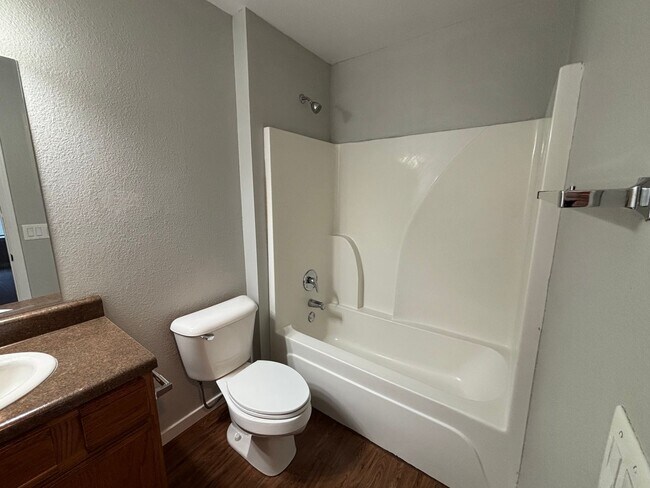 Building Photo - Modern 3-Bed, 2-Bath Duplex with Garage in...