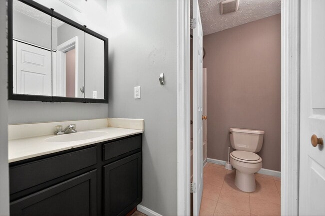 Building Photo - 6010 Sirenia Pl