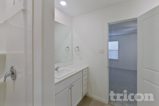 Building Photo - 1605 Baugh St