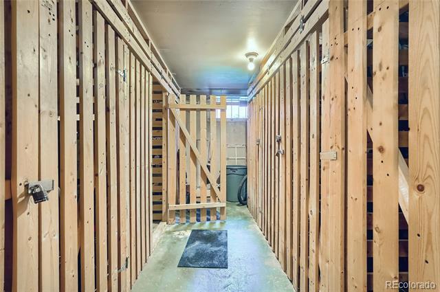 Building Photo - 955 N Washington St