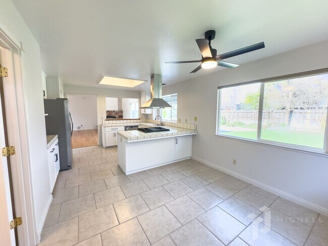 Building Photo - Amber Grove Home for Rent in Chico CA | Pool, Remodeled Interior, Landscaped Yard