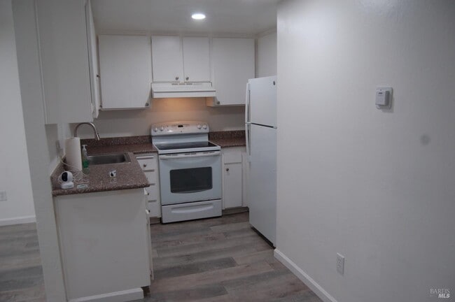 Building Photo - 77 El Toro Ct