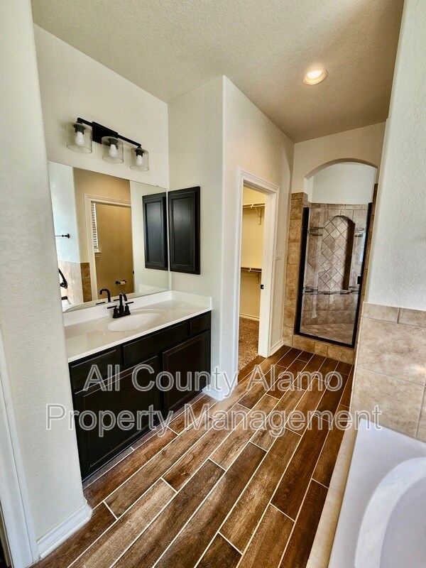 Building Photo - 8831 Kallison Arbor