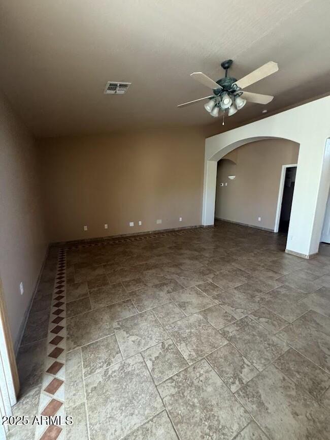 Building Photo - 17757 W Eagle Dr