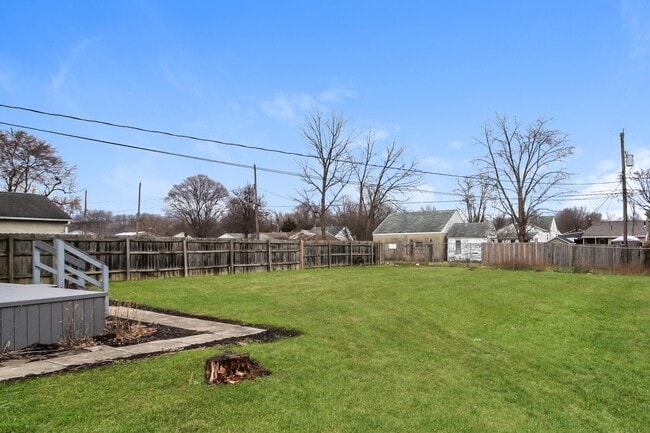 Building Photo - 1028 Midland Ave