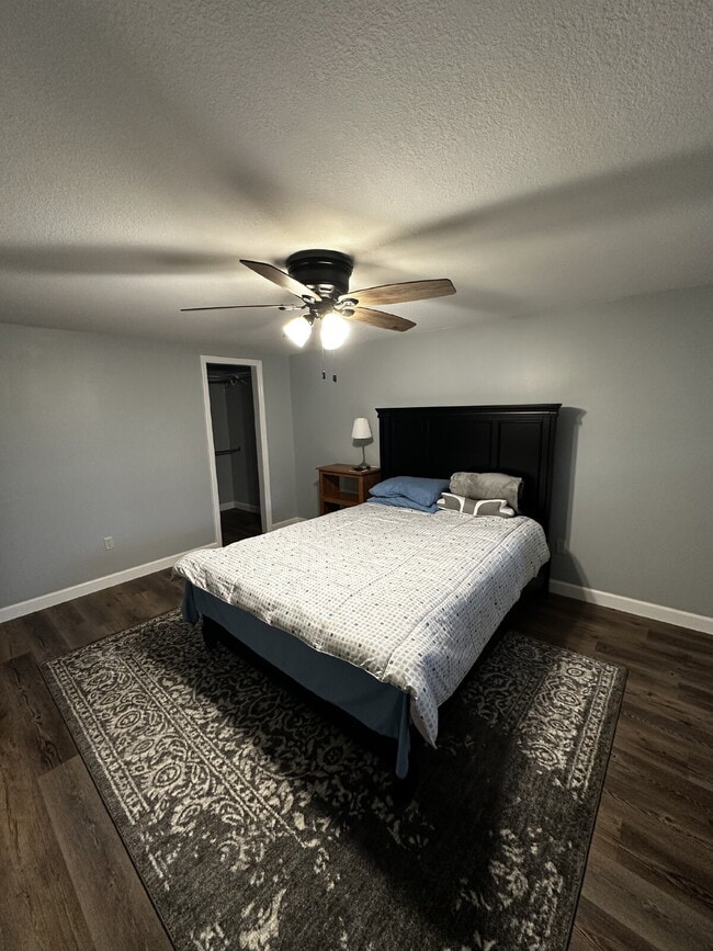 Building Photo - "Charming 4-Bedroom Haven with 3 Baths on 44th Street – A Spacious 2274 Sq. Ft. Retreat in Wichita!"