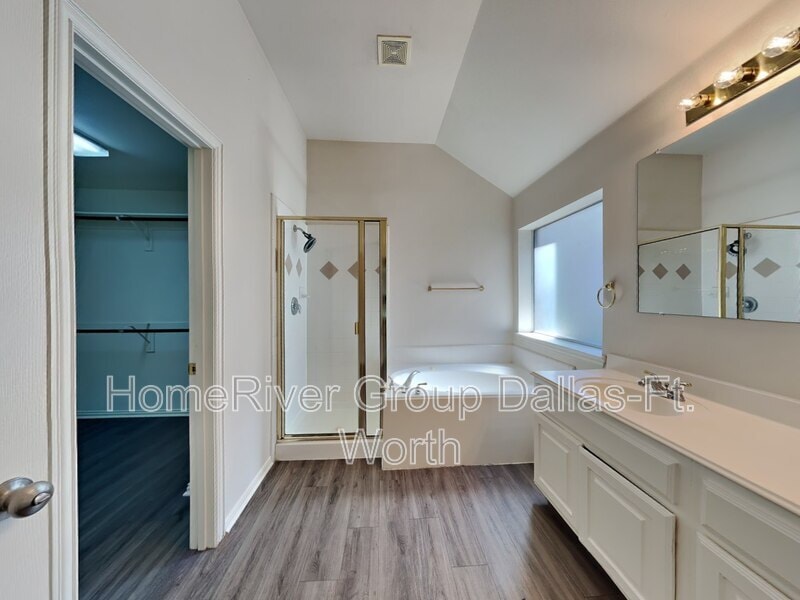 Building Photo - 803 Dover Park Trail