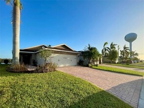 Building Photo - 4819 San Ortebello Dr